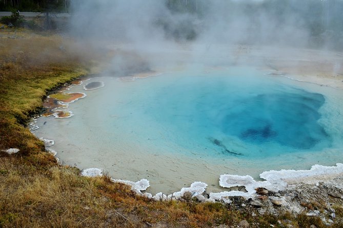 3-Day Ice Cave, South Coast, Golden Circle and Northern Lights - Northern Lights expectations