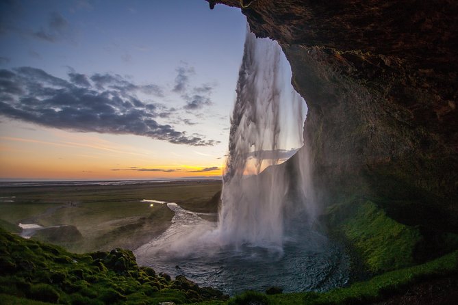 3-Day Ice Cave, South Coast, Golden Circle and Northern Lights - Who should book this Iceland tour