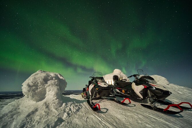 3 Hours Snowmobiling under Auroras and Night Sky - Getting ready for a Finnish winter ride
