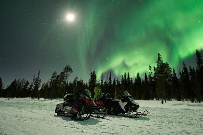 3 Hours Snowmobiling under Auroras and Night Sky - What the $162.65 price really covers