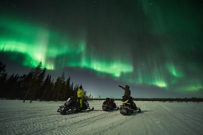 3 Hours Snowmobiling under Auroras and Night Sky - Riding through the forest, lakes, and night