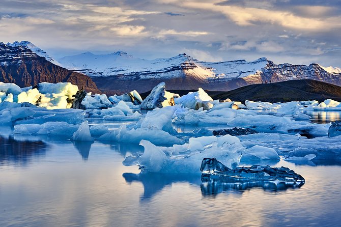 4 Day Blue Ice Cave, South Coast, Golden Circle, Snæfellsnes & Northern Lights - Day 1: Kirkjufell and the wild edge of Snæfellsnes