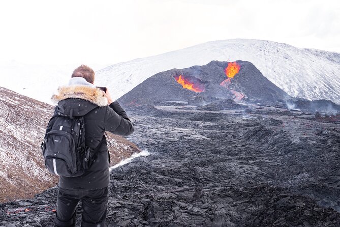 4-Day Iceland: Golden Circle, South Coast, Volcano Hike & Northern Lights - Day three: three hours on Vatnajökull