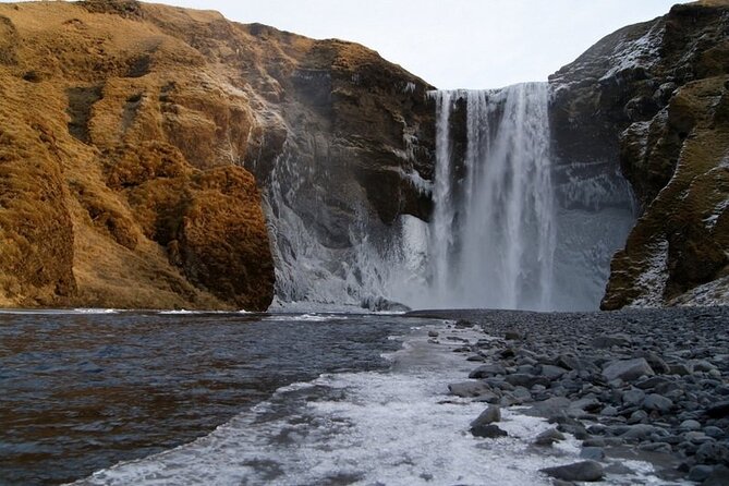 8-Days Northern Lights Exploration Small Group Tour from Reykjavík - Snæfellsnes brings iconic views and a cave below ground
