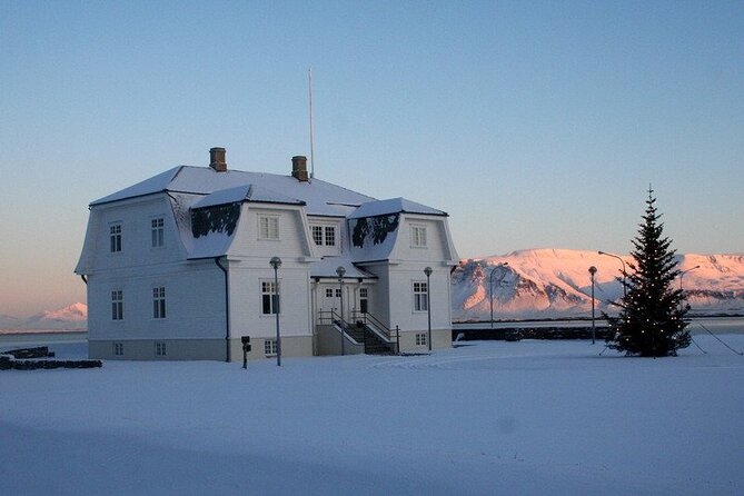 8-Days Northern Lights Exploration Small Group Tour from Reykjavík - Grábrók, hot springs, and waterfalls in western Iceland
