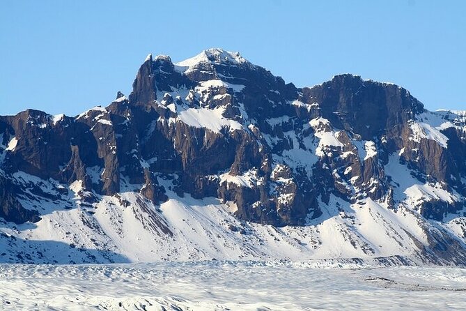 8-Days Northern Lights Exploration Tour from Reykjavík - Day 5: Volcanoes, folk life, and the black beach