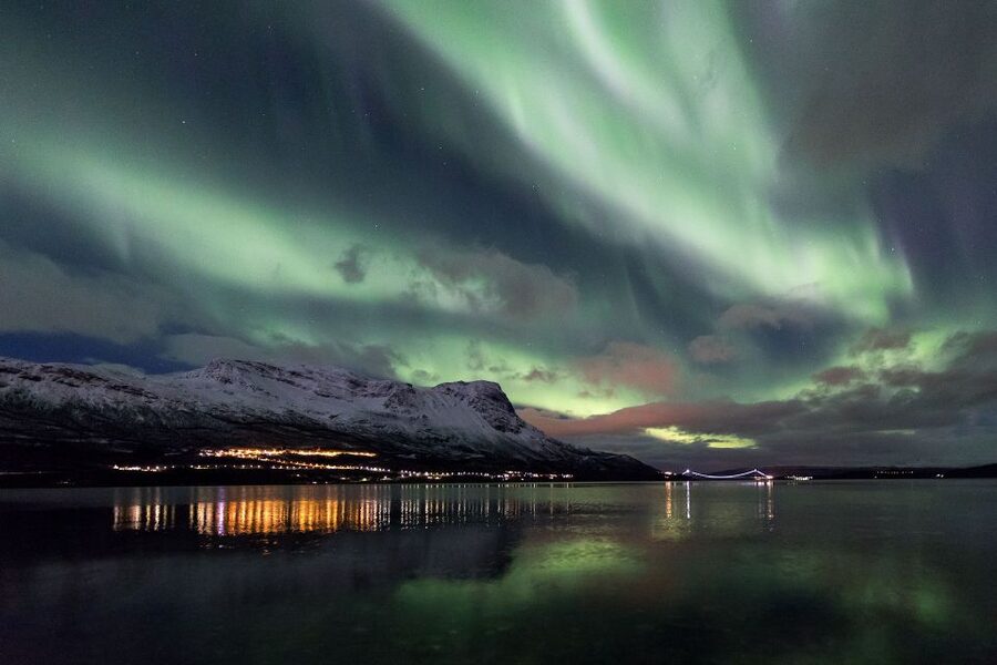 Abisko: Guided Aurora Chase with Hotel Transfers - Starting the evening in Abisko