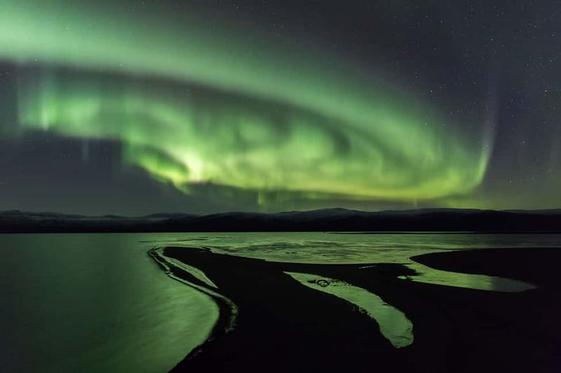 Abisko: Guided Autumn Aurora Chase with Hotel Transfers - Key points at a glance