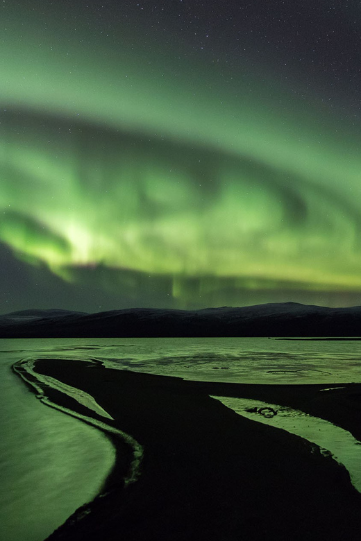 Abisko: Guided Autumn Aurora Chase with Hotel Transfers - Why this Abisko aurora chase works