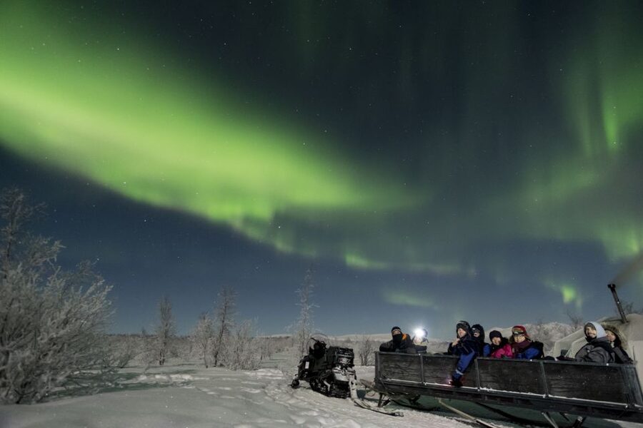 Abisko: National Park Northern Lights Photo Tour - Why Abisko works well for an aurora hunt
