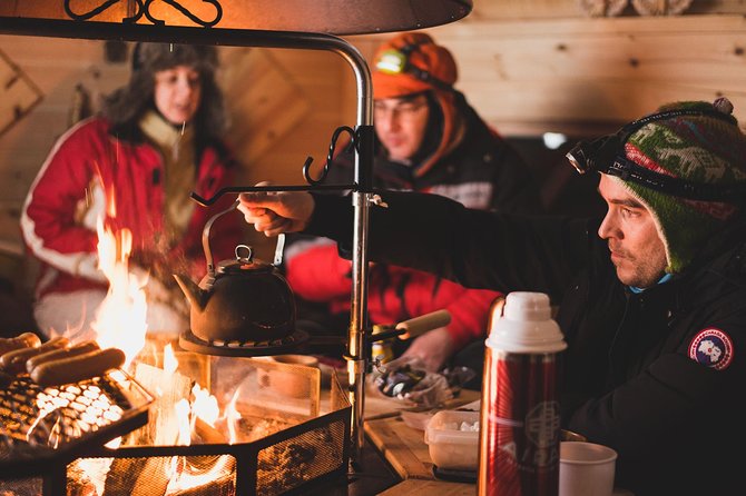Arctic lake Aurora Hunt, in a cozy Lappish Tipi - Learning how solar activity creates the lights