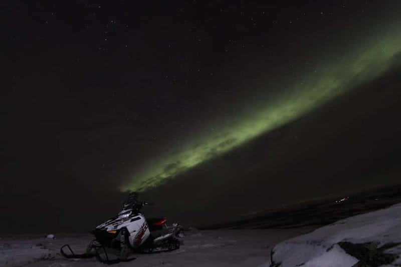 Aurora Hunt on Snowmobile - small groups - Key points to know before booking