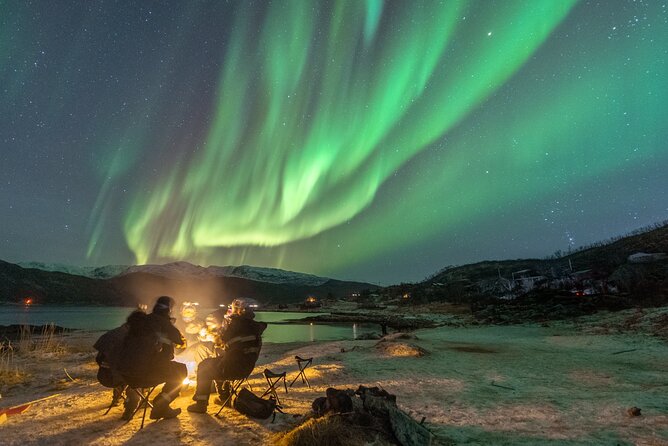 Aurora Hunt with the campfire and professional photographer - The first stops: checking the sky and staying flexible