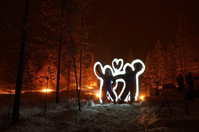 Aurora Hunting Photo Tour from Rovaniemi with Pickup - What happens at Safartica