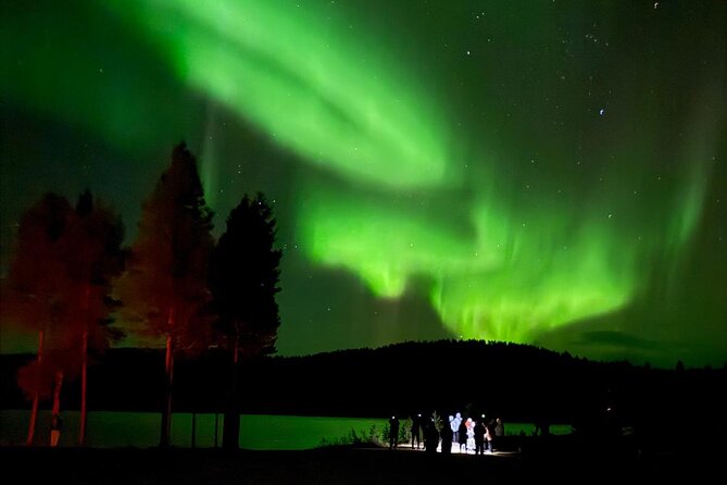 Aurora Hunting Tour from Saariselkä/Inari - Choosing between the river bridge and the fells