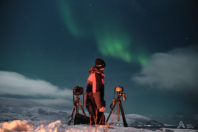 Aurora Safari Chase by big bus, free Photos, toilet onboard - Starting at Prostneset at 6:15 pm