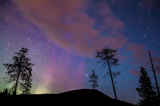 Autumn Aurora Borealis Picnic in Rovaniemi - A countryside search for the Northern Lights