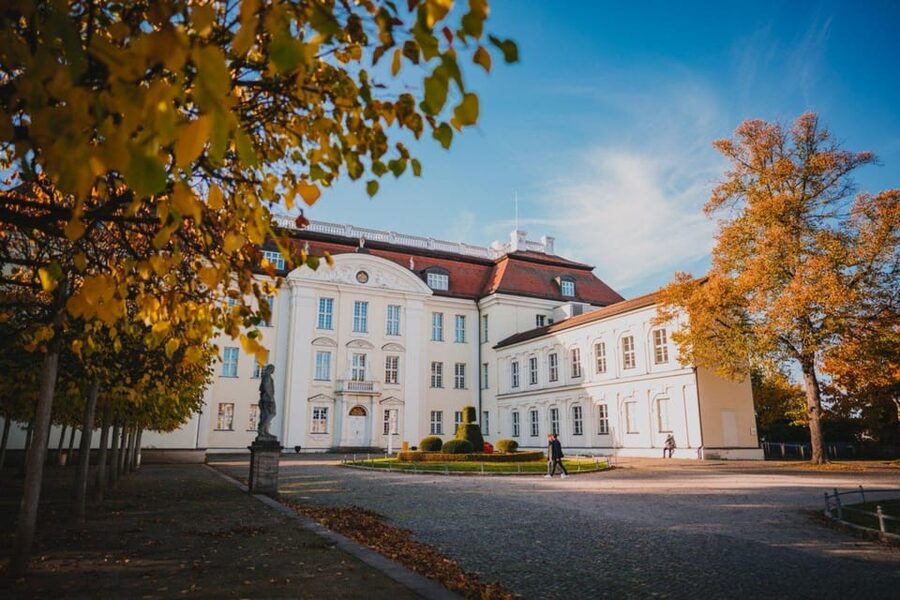 Berlin: Classical concerts in Köpenick Palace - Aurora Hall - Why Aurora Hall changes the concert experience