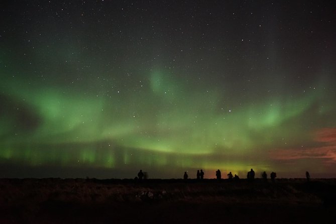 Chasing Aurora Borealis with Warmth and Treats in Premium Tour! - Who will enjoy this Reykjavik aurora tour