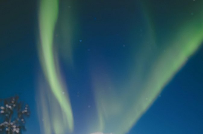 Dancing Lights in the Sky on an Aurora RV Tour Adventure - Why an RV changes the aurora hunt