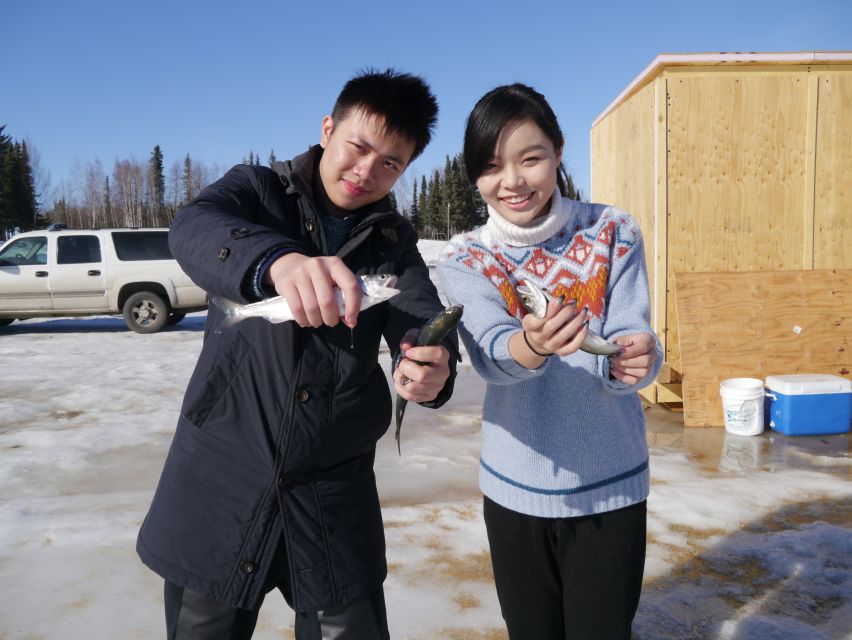 Fairbanks: Aurora Ice Fishing Tour - Learning the basics through the ice