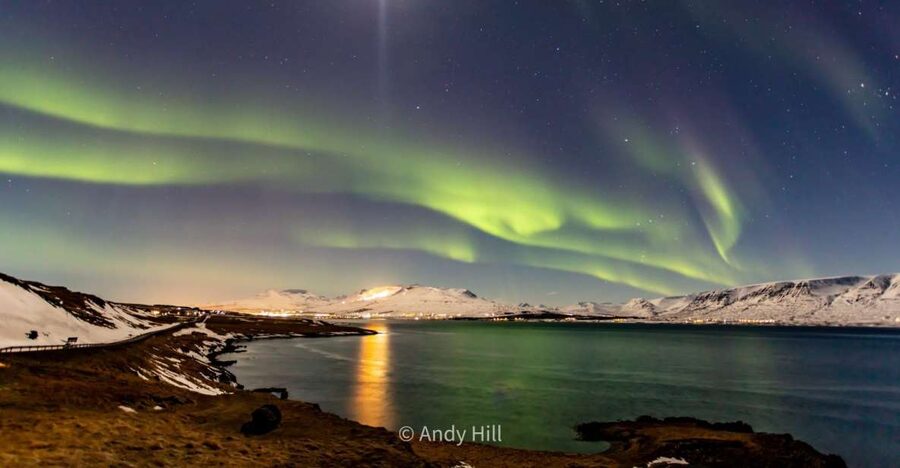 From Akureyri: Northern Lights Tour - Searching beyond Akureyri’s streetlights