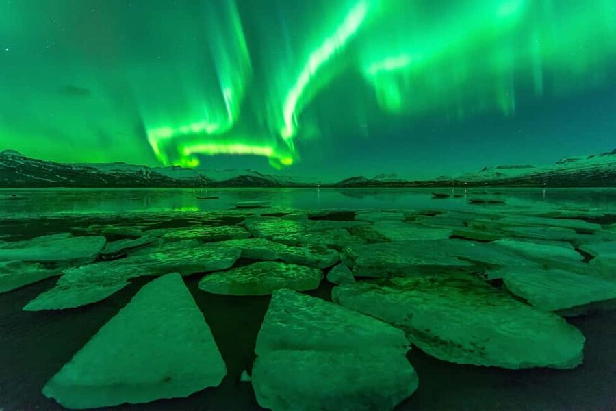 From Reykjavík: 5-Day Northern Lights Hunt & Glacier Lagoon - Key points before you book