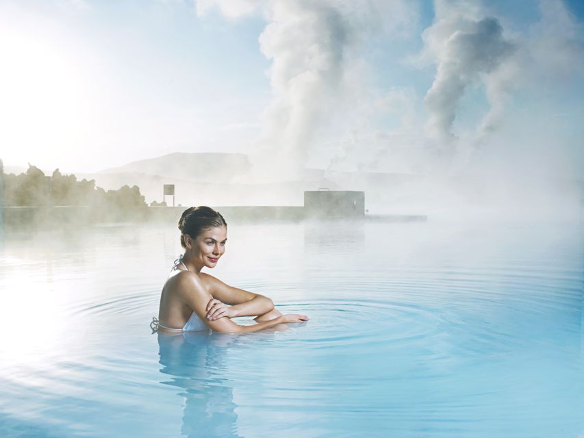 From Reykjavik: Blue Lagoon and Northern Lights Tour - Getting to the meeting point and handling pickup