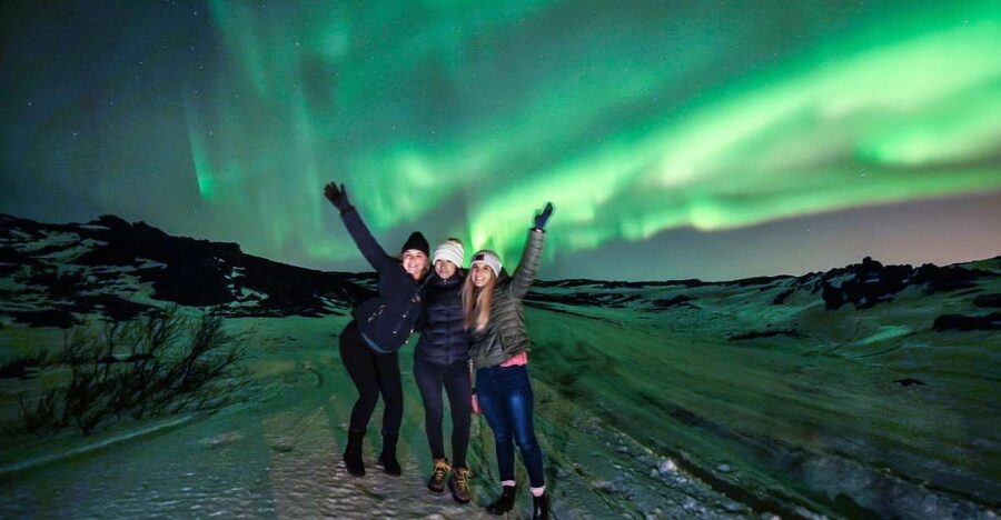 From Reykjavík: Northern Lights Super Jeep Tour - Why the super jeep matters after dark
