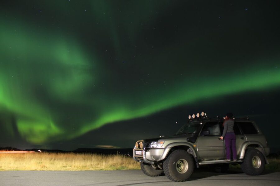 From Reykjavík: Spot the Northern Lights with Snacks & Drink - Leaving Reykjavík for the dark