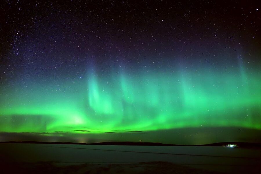 From Rovaniemi: Lakeside Aurora’s Paparazzi Photography - Pickup from Rovaniemi hotels and apartments