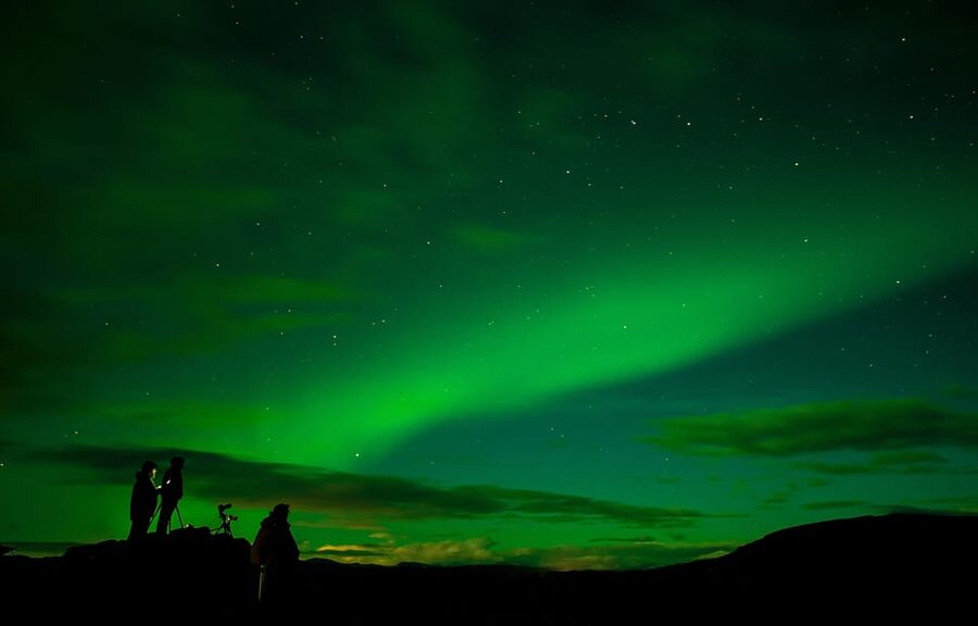 From Tromsø: Aurora Snowshoe Hike - Meeting at Clarion Hotel The Edge