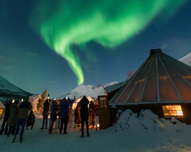 From Tromsø: Northern Lights Visit at Camp Tamok - A short lesson in Northern Lights photography