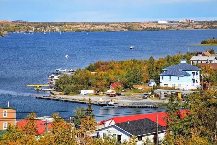 From Yellowknife:4-Day Aurora Viewing Tour with Hotel Pickup - Day 3: Free time, optional activities, and a tipi camp