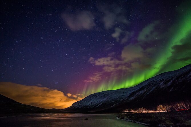Full Night Magic of the Northern Lights in Tromso - Chasing the lights around Tromsø