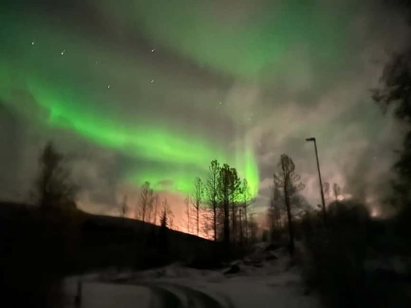 Harstad/Narvik: Northern Lights Tours with Second Day Chance - Wine, warmth, and waiting outdoors
