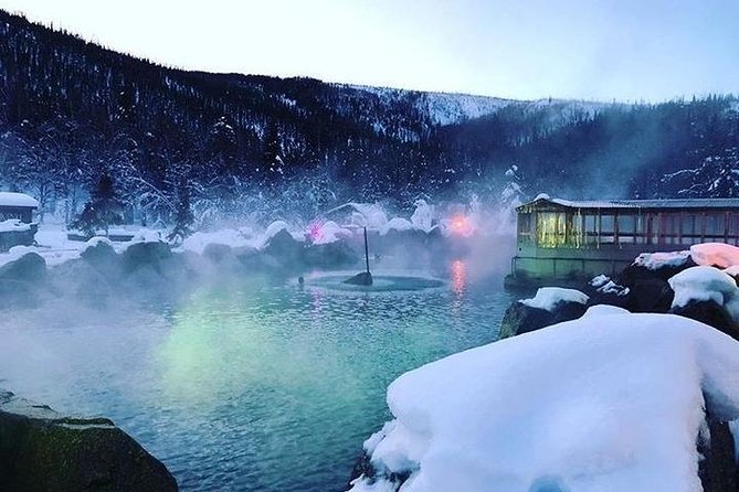 Hot Springs Aurora Viewing Dream in Alaska - Why this Fairbanks evening works well