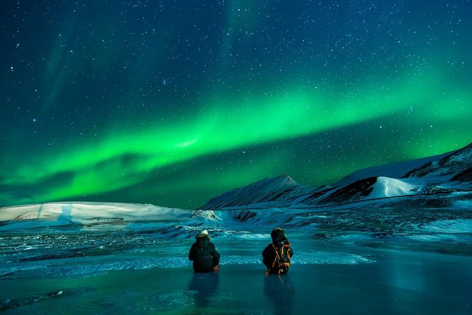 Hunt for the Northern lights in Kiruna - Abisko - Staying warm during a four-hour night