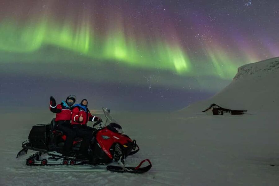 Kilpisjärvi: Northern Lights Snowmobile Tour with Photos - Key points to know before booking