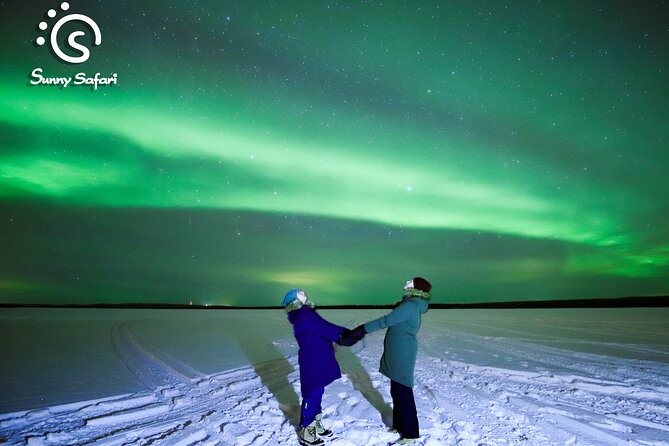 Lakeside Aurora’s Paparazzi Photography - Key points at a glance
