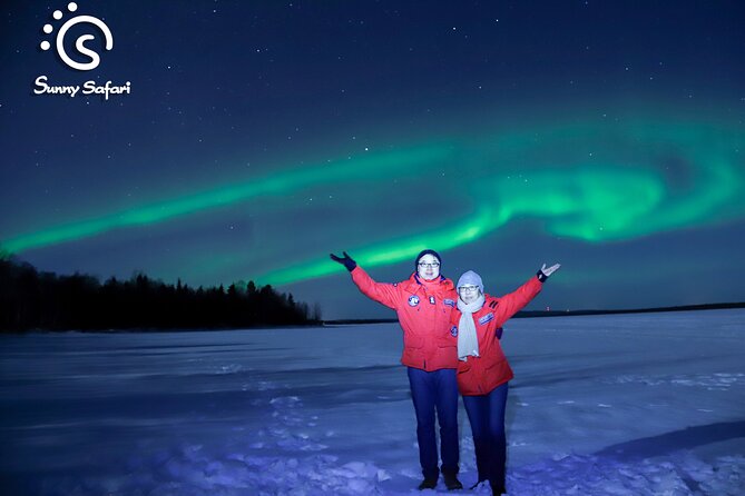 Lakeside Aurora’s Paparazzi Photography - Group size, timing, and the organization question