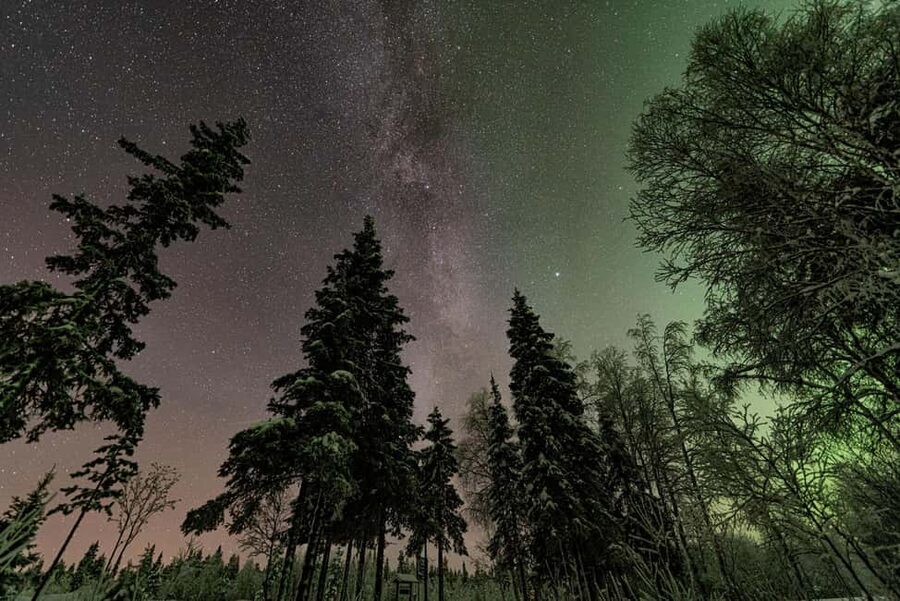 LEVI Adults Only Northern Lights Hunt with Snowshoeing - Photographing the Northern Lights