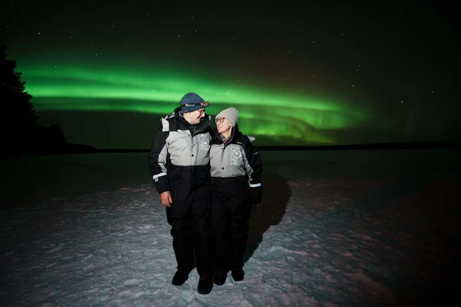 Levi: Best & Original Northern Lights Hunting & photography - The longer second stop: 90 minutes of photos and camp time