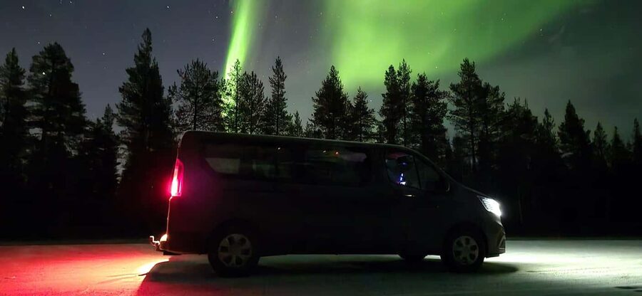 Levi: Northern Lights by Minivan with hot drinks and snacks - My verdict on the minivan aurora hunt