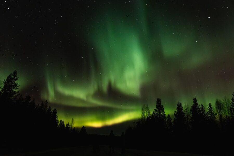 Levi: Northern Lights Hunting Photo Tour - The bus ride and the search for darker skies