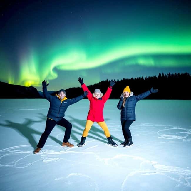 Levi: Northern Lights Tour and Stargazing by Telescope - Leaving Levi for a dark Arctic lake