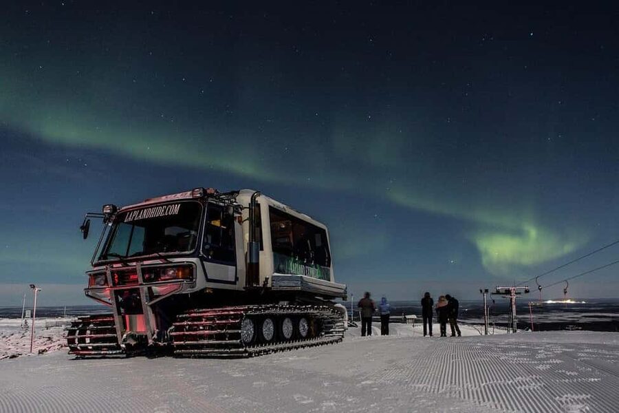 Levi: Northern Lights Tour on a Snowcat - Riding the SnowCat From Central Levi