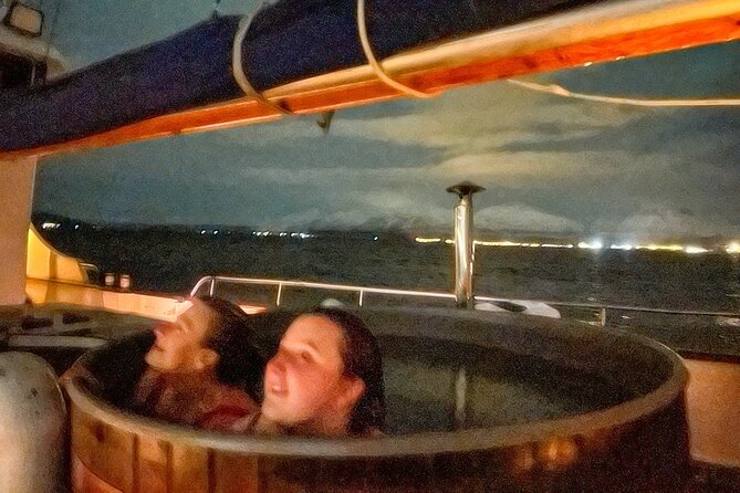 Luxury Northern Lights Yacht Cruise with Hot Tub from Tromsø - Who should book this yacht cruise?