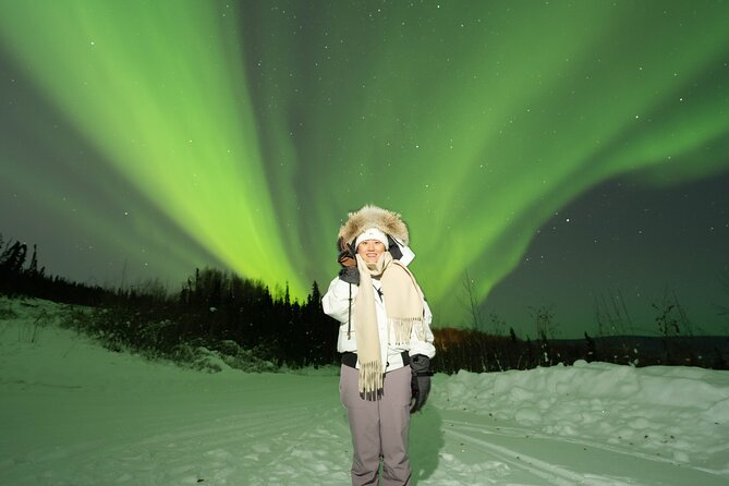 Luxury RV Small Group Aurora Chasing Tour with Photography - The photography help can save your night