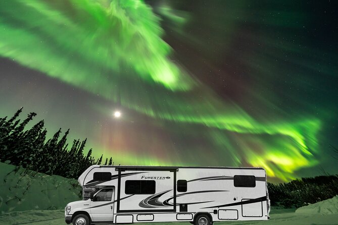 Luxury RV Small Group Aurora Chasing Tour with Photography - Chasing clear skies around Fairbanks